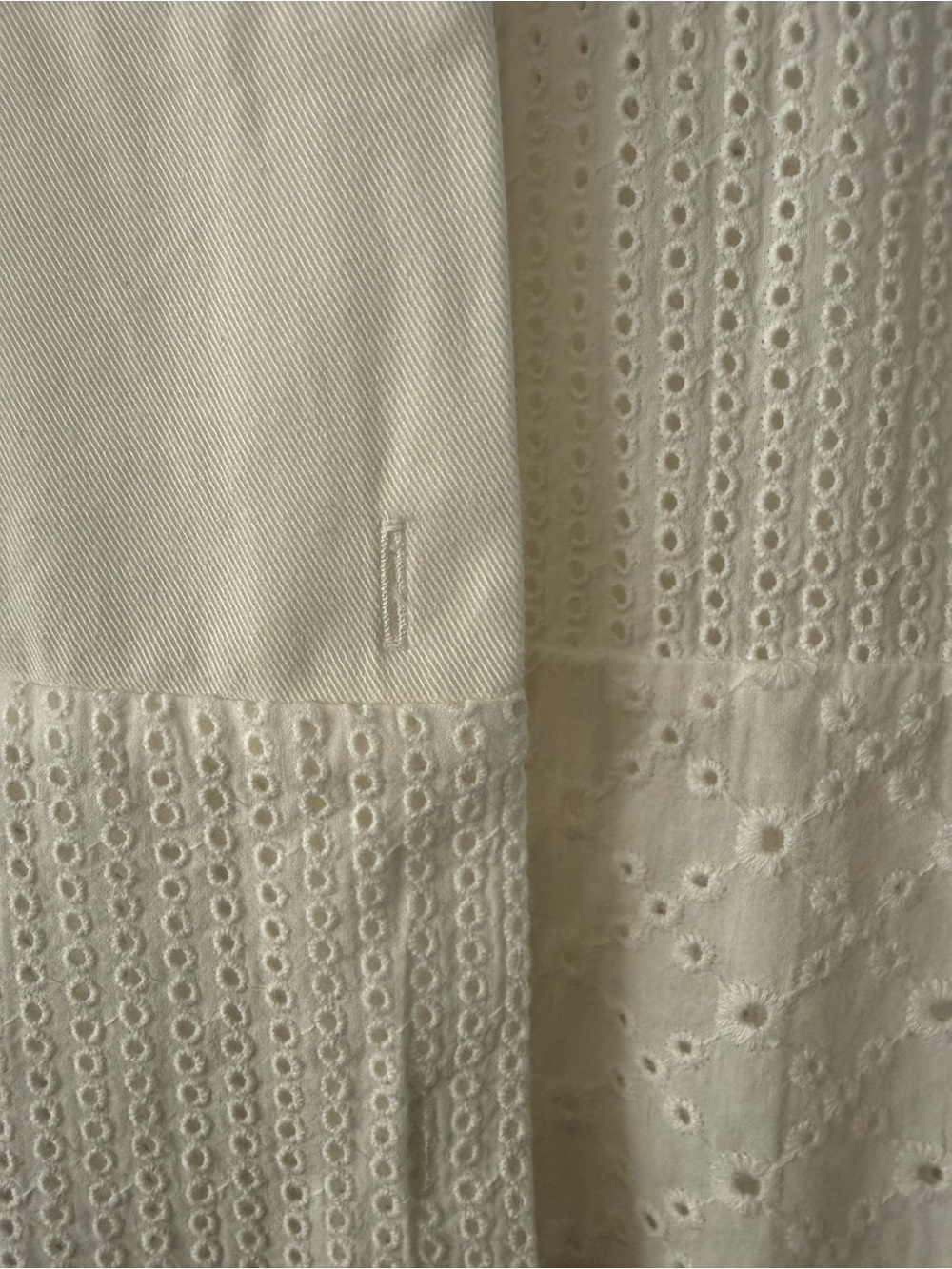 CLOSED /// White Eyelet Button-Down Women's Shirt Size - Picture 7 of 13